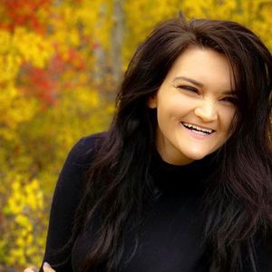 Meet your Posher, Christina